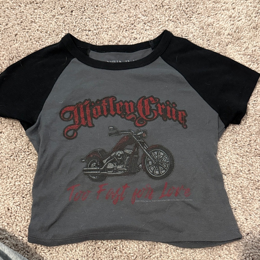 Motley Crue Graphic Tee - Gray and Black